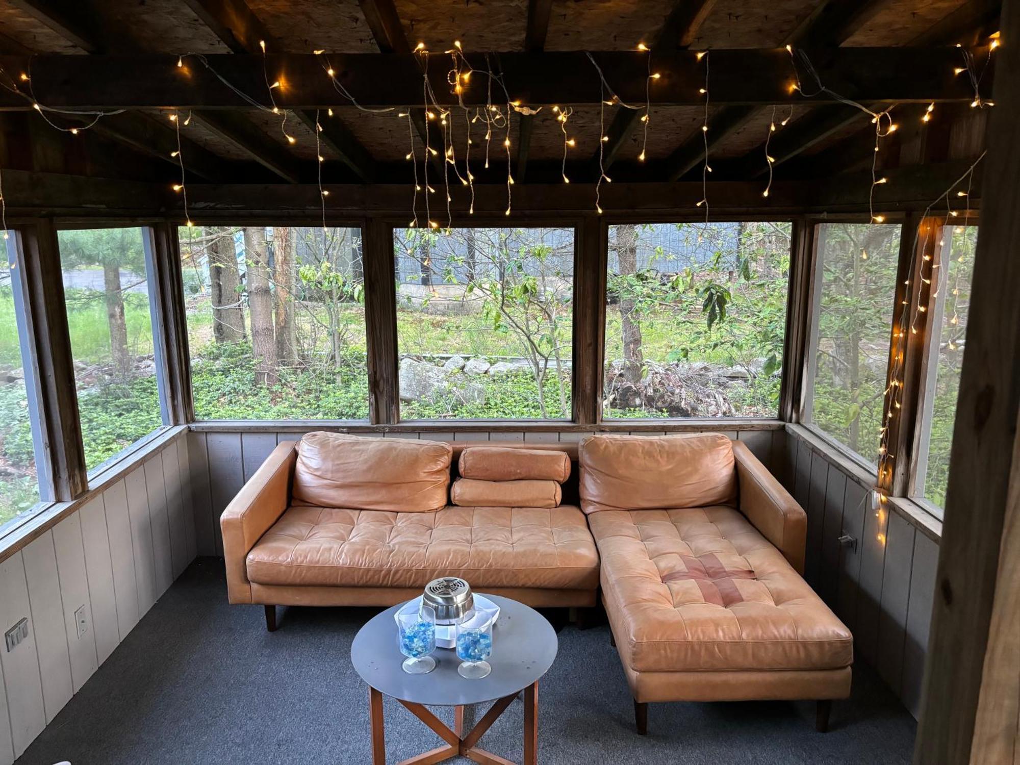 Ambiance - King Bed Cabin, Jetted-Tub & Fireplace Tobyhanna Eksteriør billede